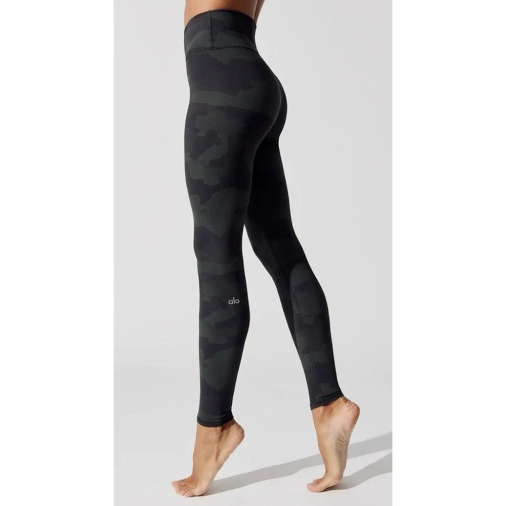 Alo Yoga High Waist Vapor Camo Leggings Dark Green Black Camouflage Large